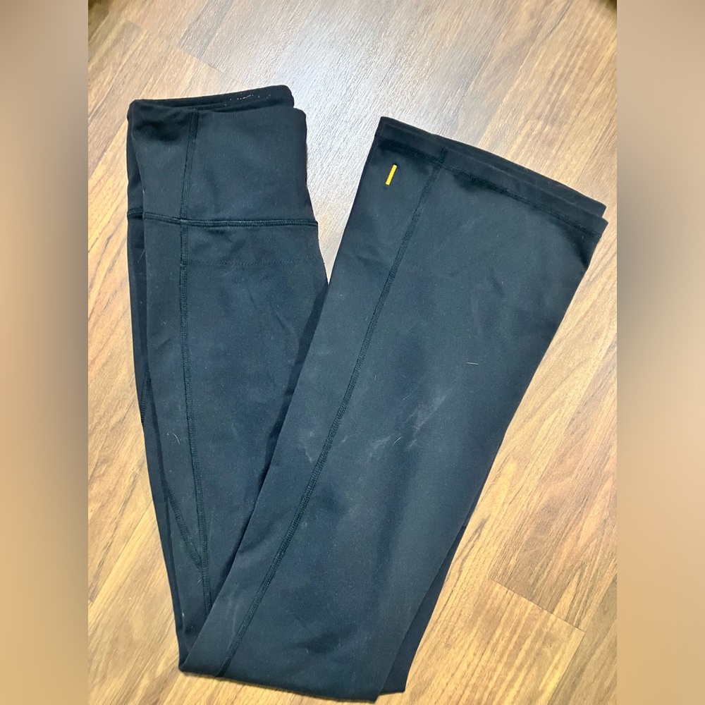 Lucy Activewear flared black leggings/yoga pants - S